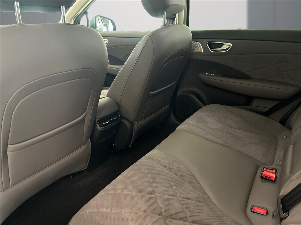 MG MGS6 Electric Luxury billede 12