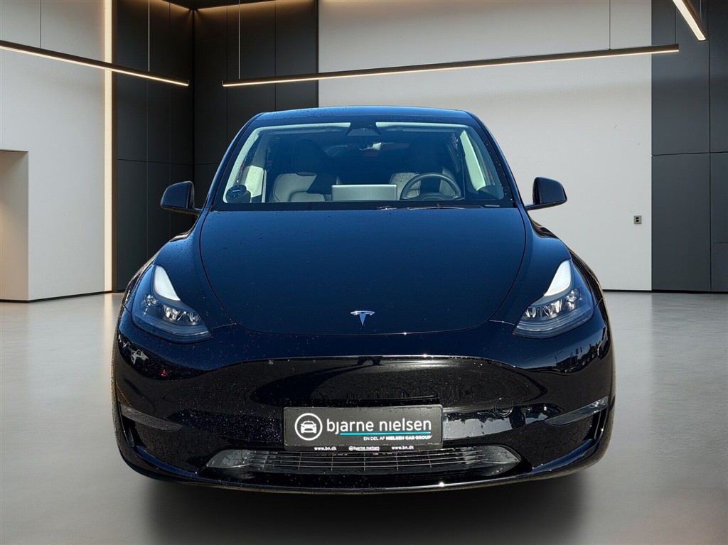Tesla Model Y Long Range billede 2
