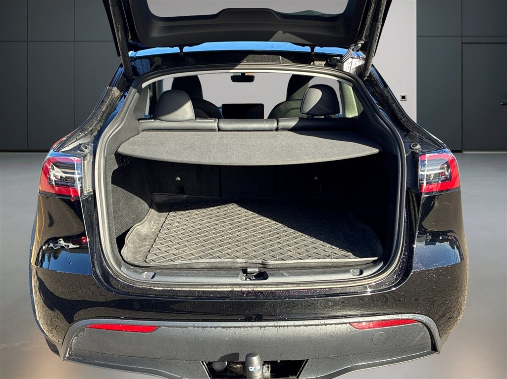 Tesla Model Y Long Range billede 8