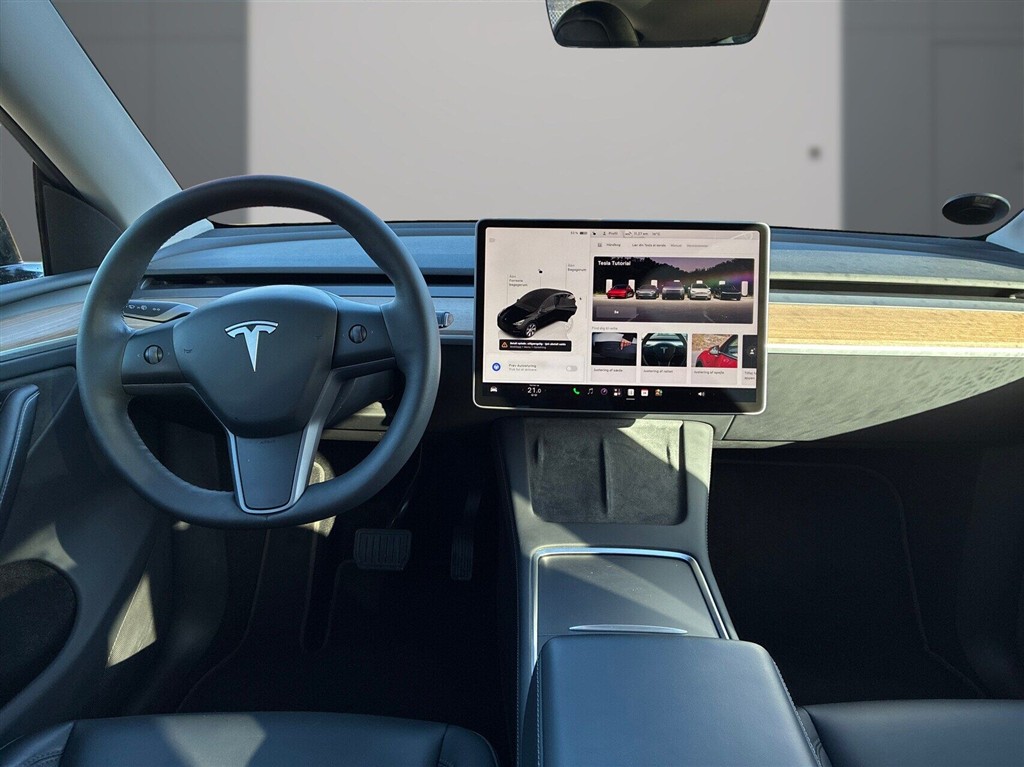 Tesla Model Y Long Range billede 13