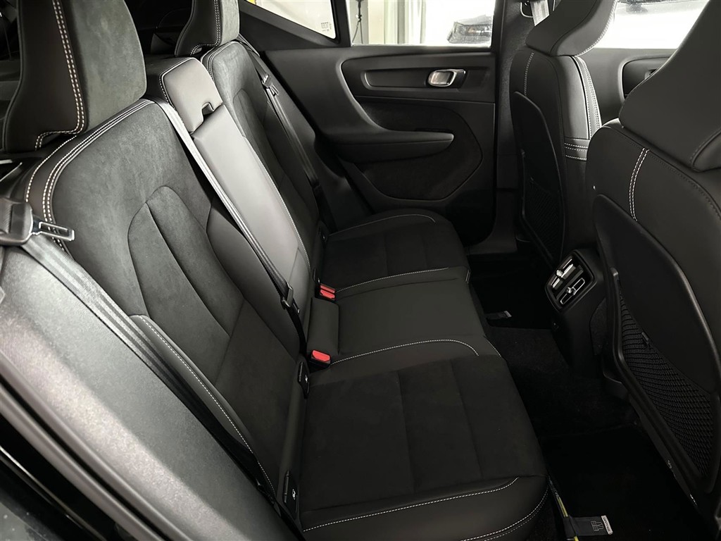 Volvo XC40 Plus billede 12