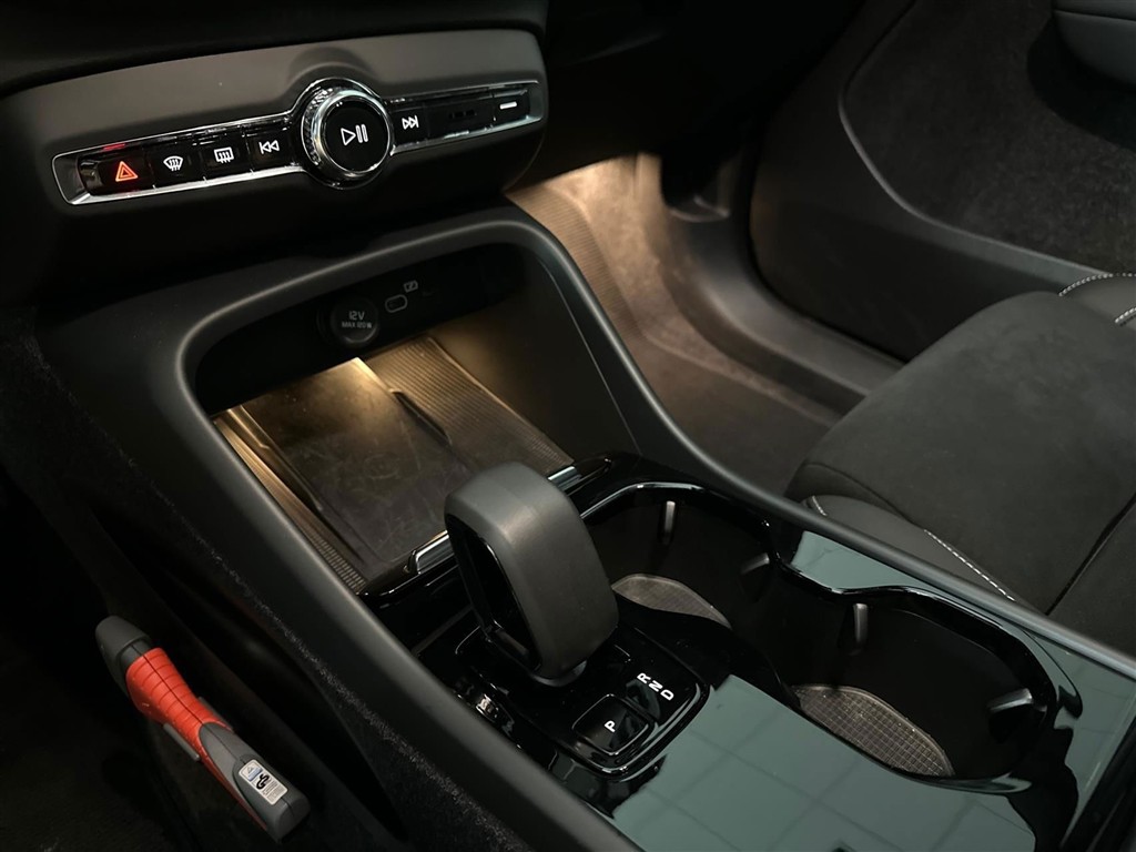 Volvo XC40 Plus billede 15
