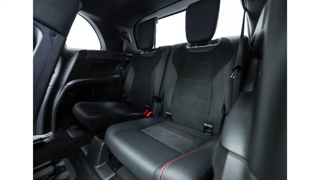 Mercedes-Benz EQB 250 AMG Line billede 6