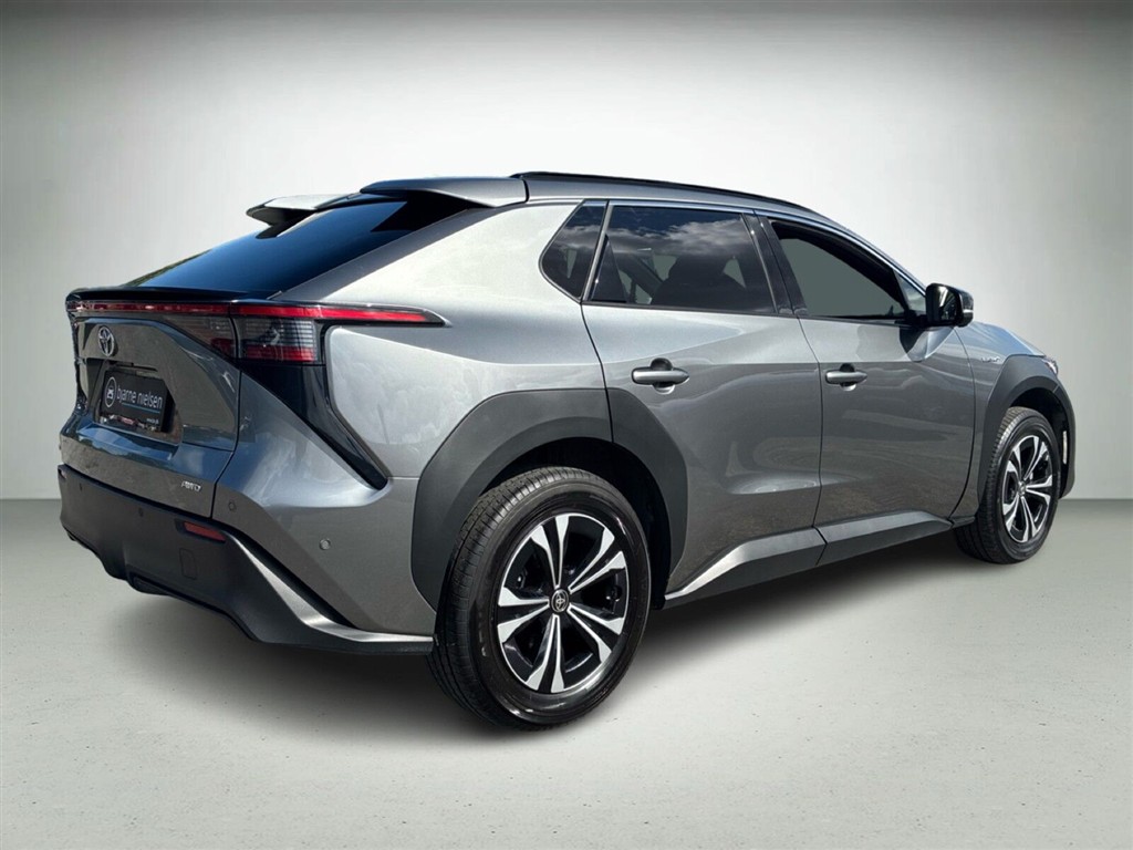 Toyota bZ4X Executive billede 7