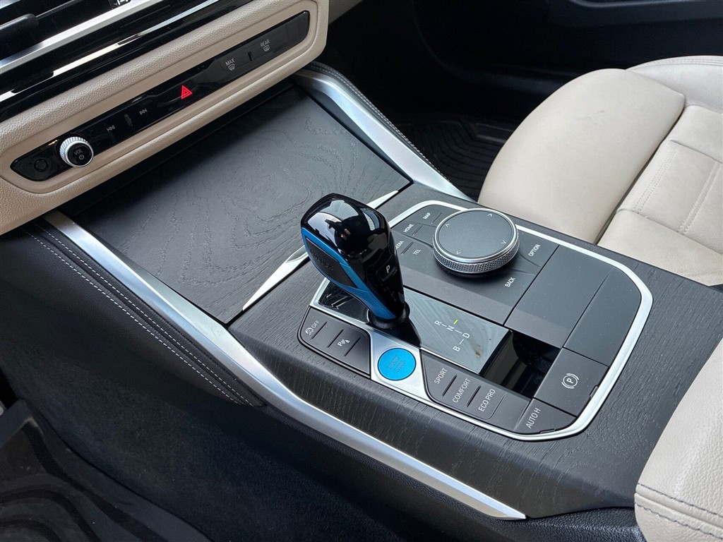 BMW i4 Fully Charged M-Sport billede 16
