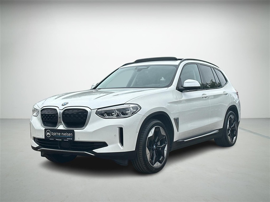 BMW iX3 Charged Plus