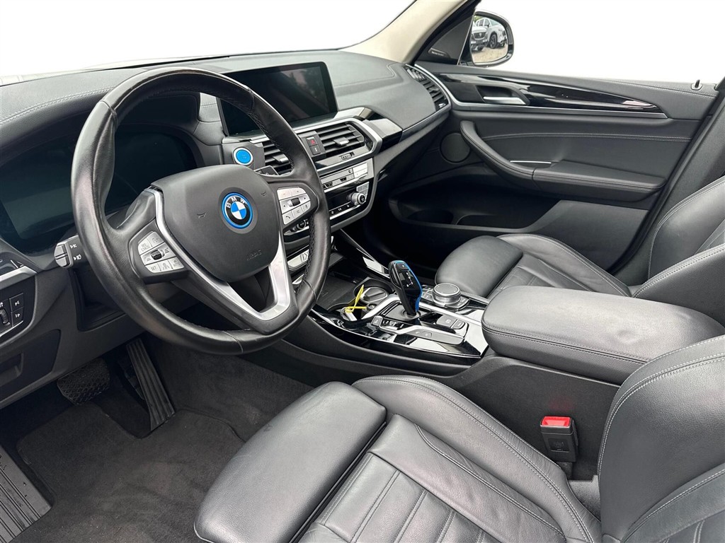 BMW iX3 Charged Plus billede 3
