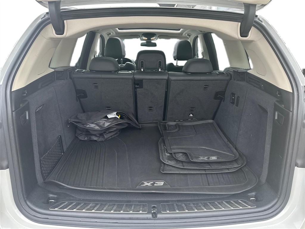 BMW iX3 Charged Plus billede 13