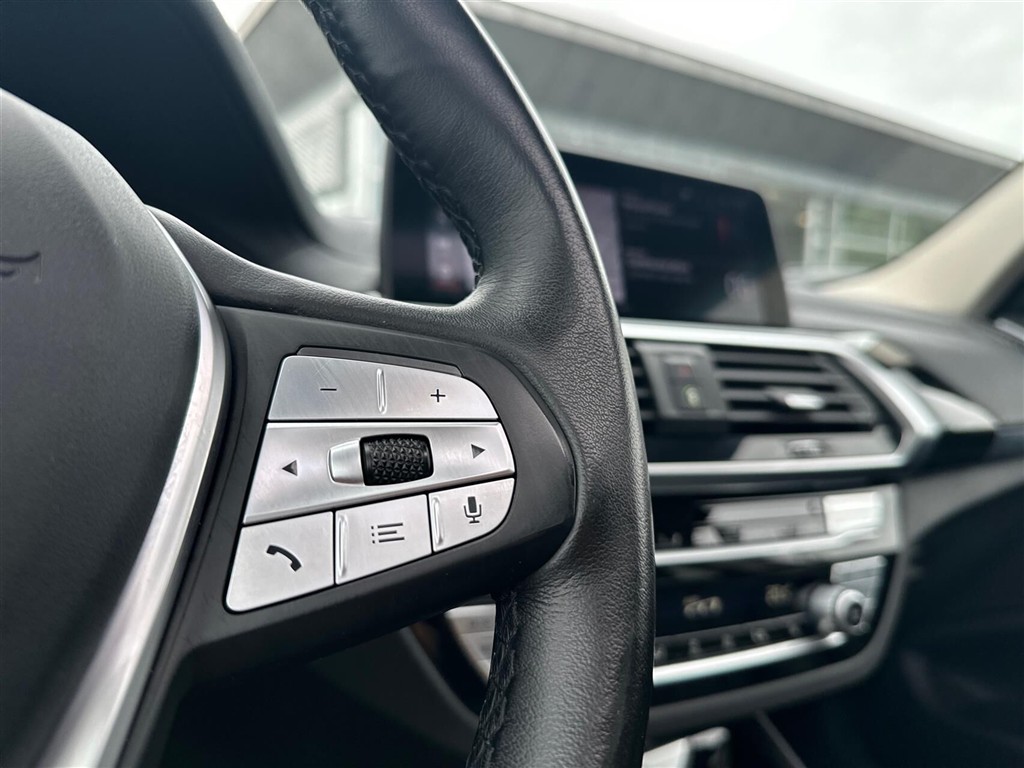 BMW iX3 Charged Plus billede 18