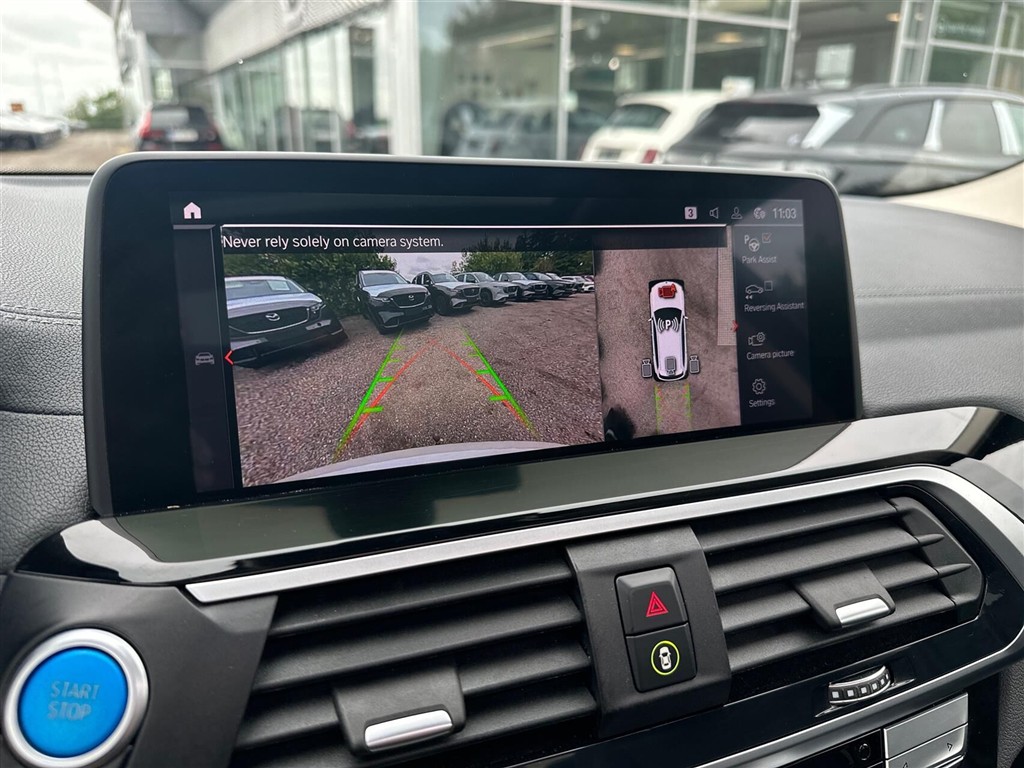 BMW iX3 Charged Plus billede 19