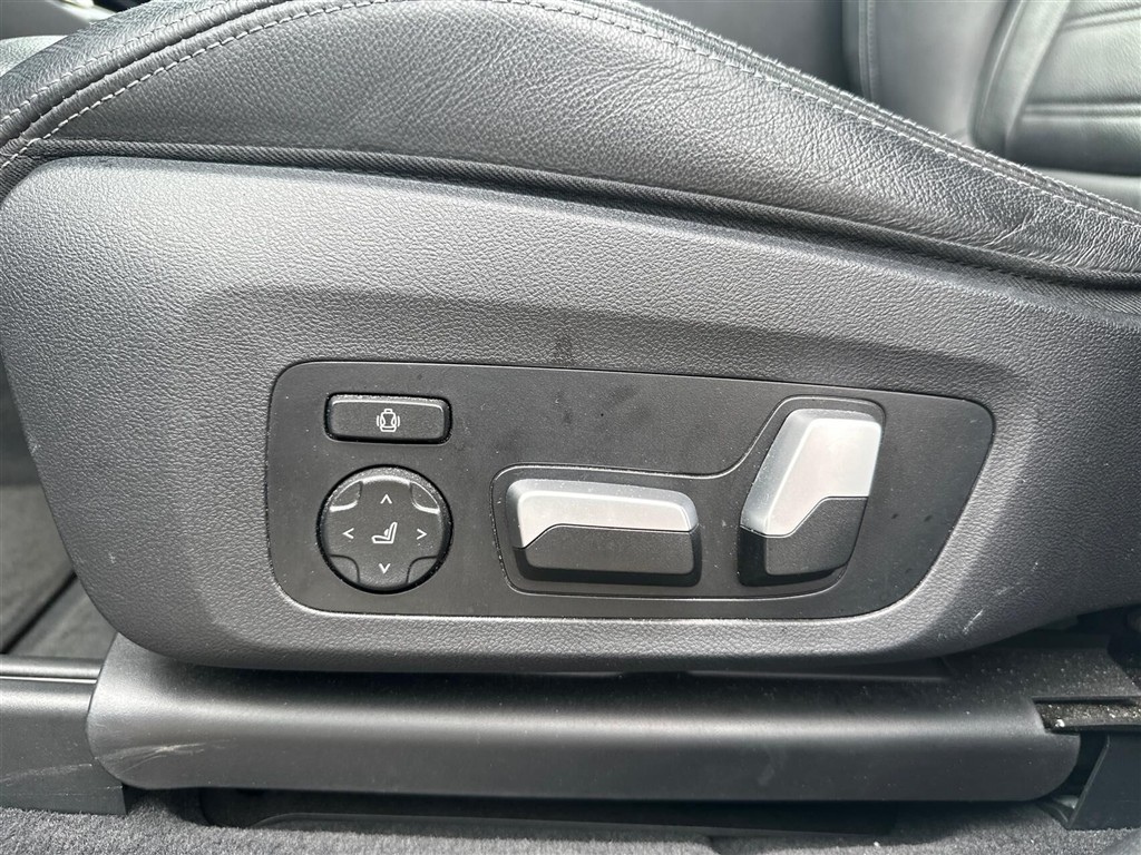 BMW iX3 Charged Plus billede 23