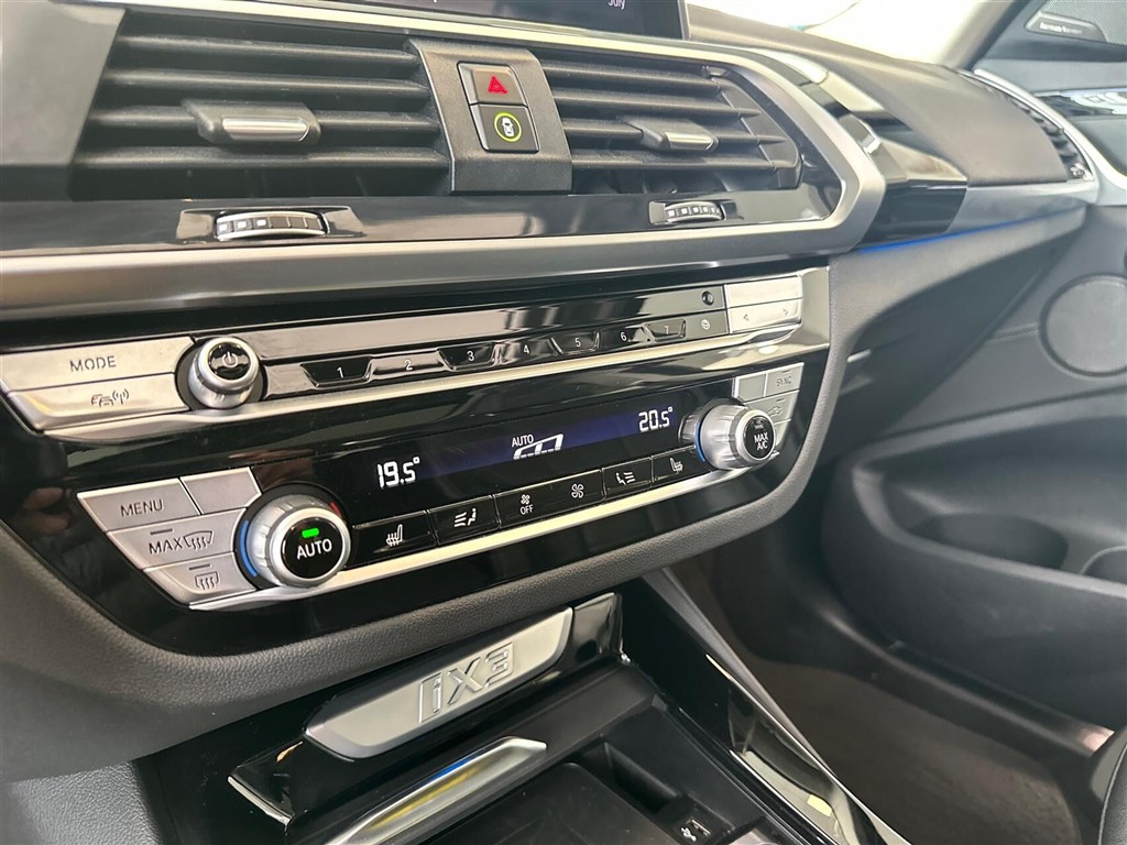 BMW iX3 Charged Plus billede 24