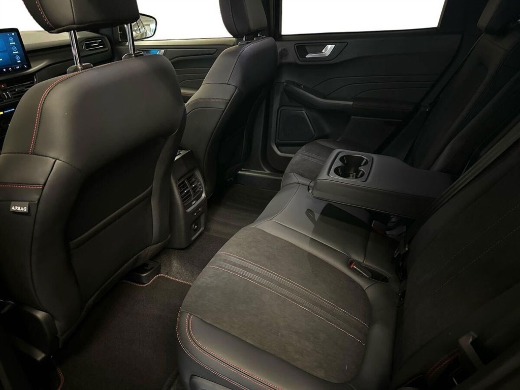 Ford Kuga ST-Line X billede 8