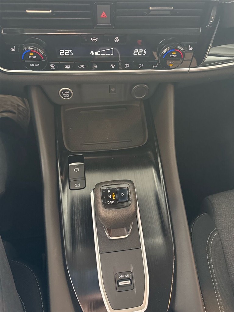 Nissan Qashqai N-Connecta billede 12