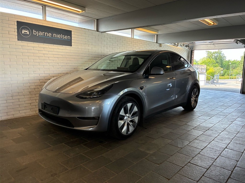 Tesla Model Y Long Range