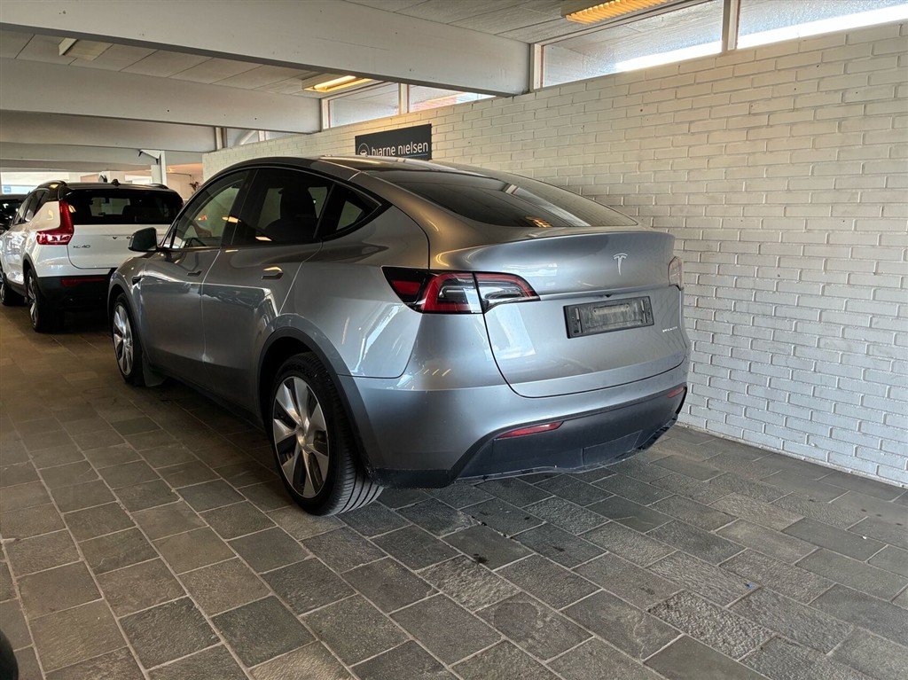 Tesla Model Y Long Range billede 2