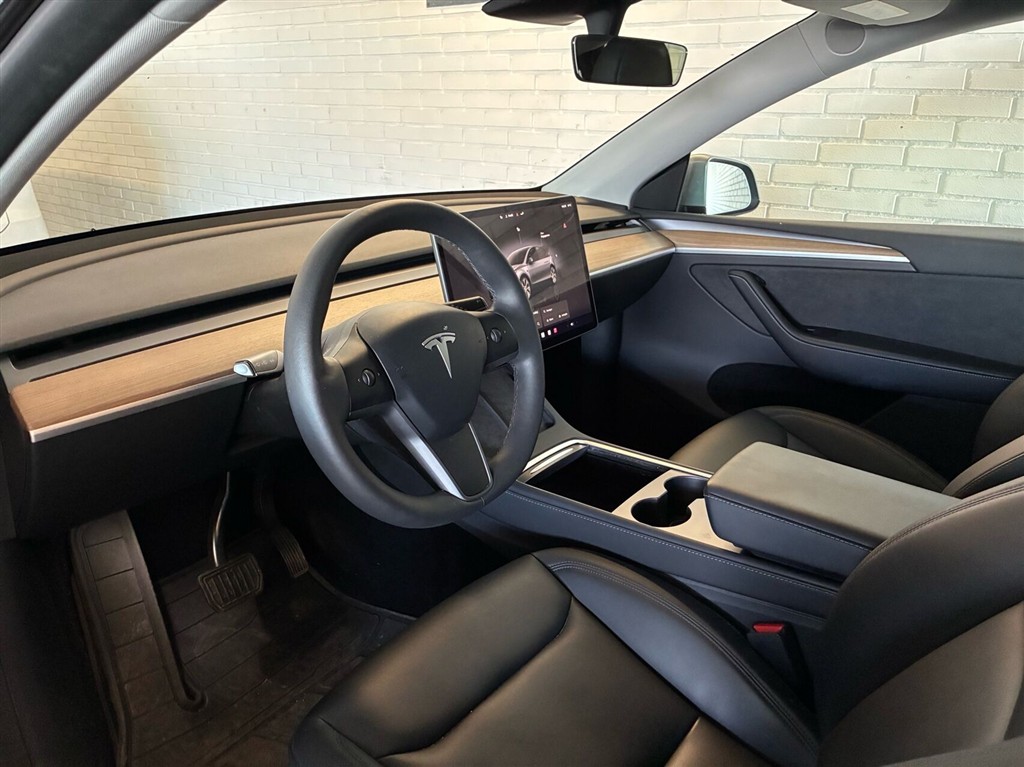 Tesla Model Y Long Range billede 3