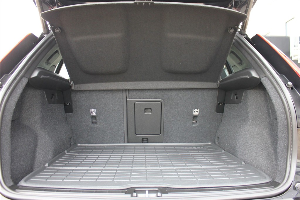 Volvo EX40 Black Edition billede 10