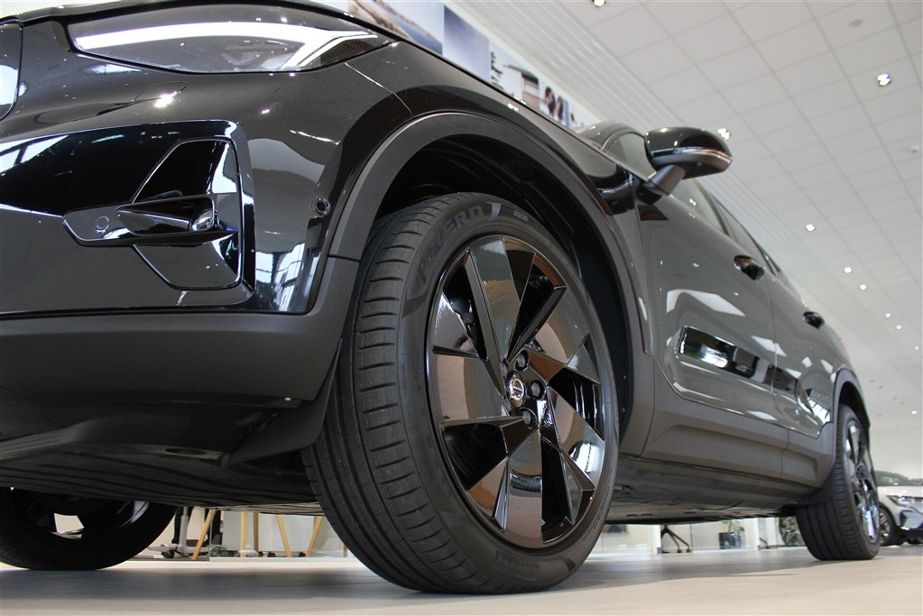 Volvo EX40 Black Edition billede 14