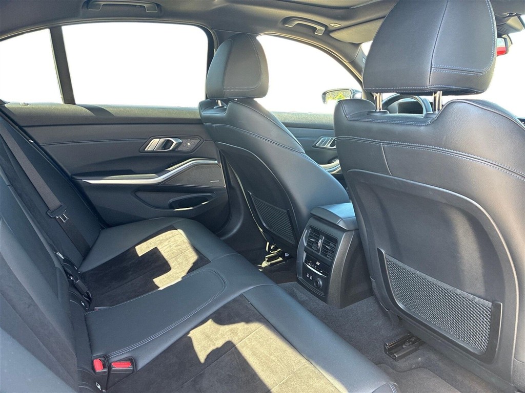 BMW 330e M-Sport billede 14