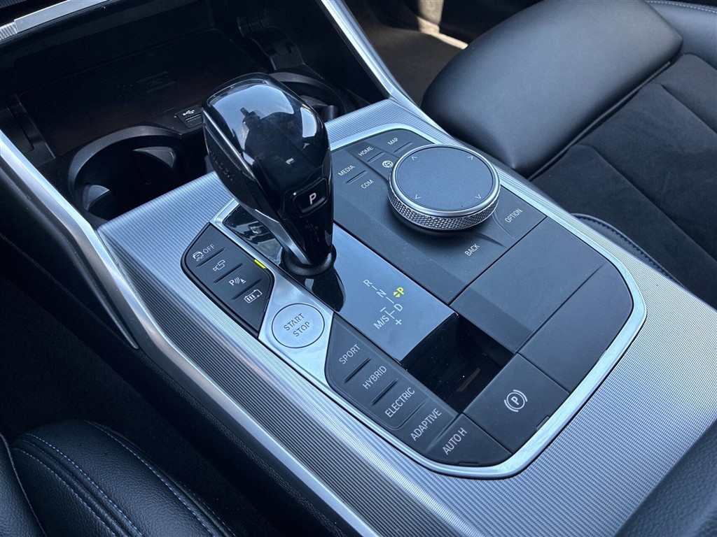 BMW 330e M-Sport billede 16