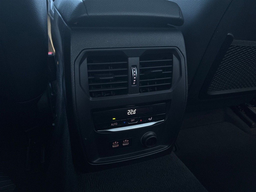 BMW 330e M-Sport billede 22