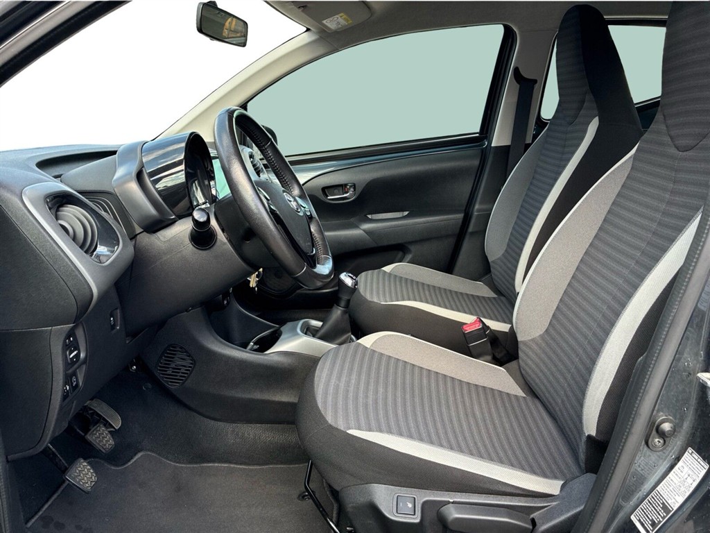 Toyota Aygo X-plore DAB+ billede 11