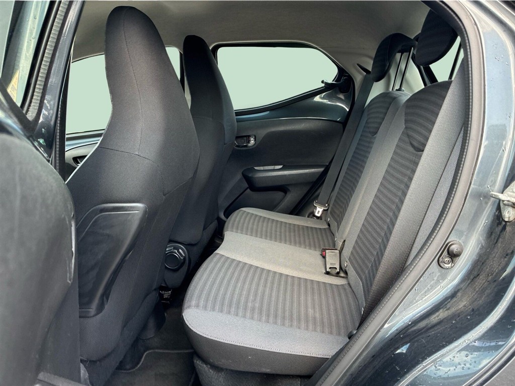 Toyota Aygo X-plore DAB+ billede 12