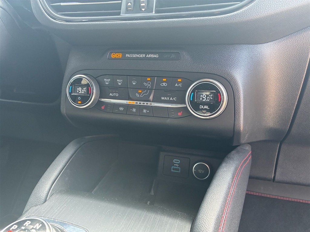 Ford Kuga ST-Line X billede 12