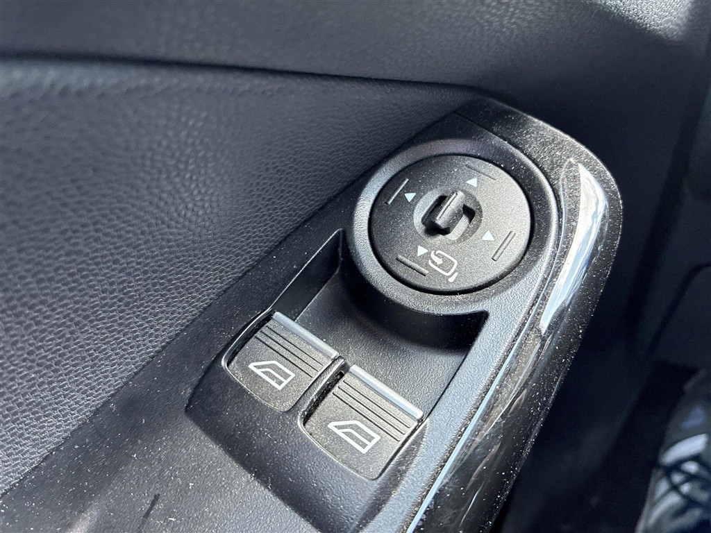 Ford Fiesta Titanium Fun billede 17