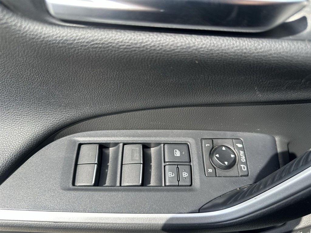 Toyota RAV4 Plug-in H3 Style billede 15