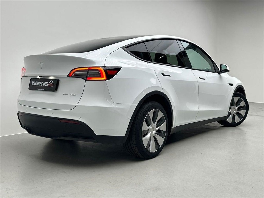 Tesla Model Y Long Range billede 2