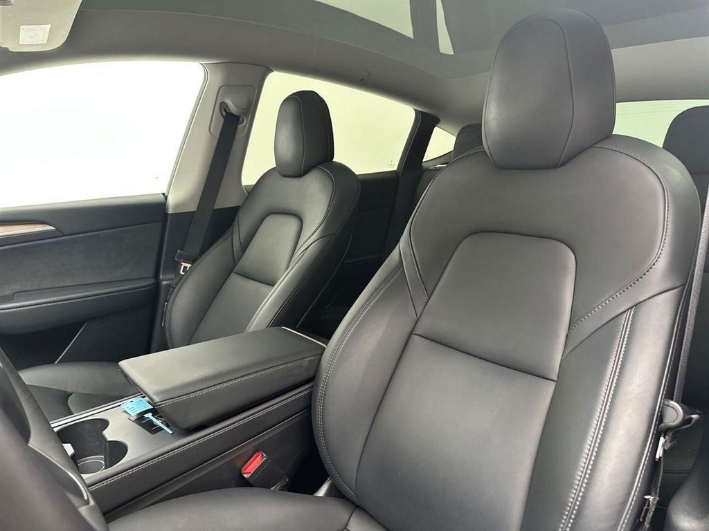Tesla Model Y Long Range billede 15