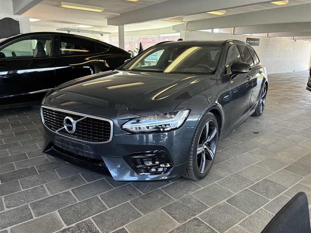 Volvo V90 R-design