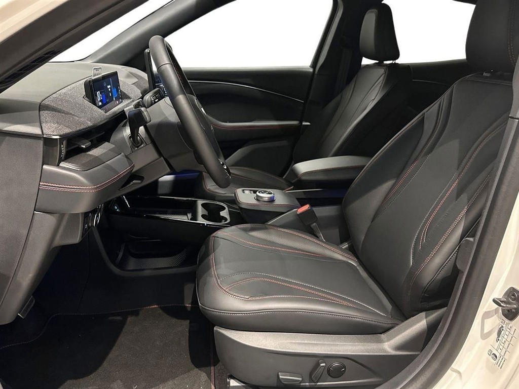 Ford Mustang Mach-E UR Premium billede 7