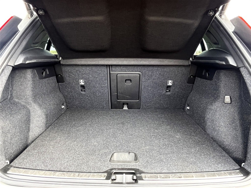 Volvo XC40 Plus billede 8