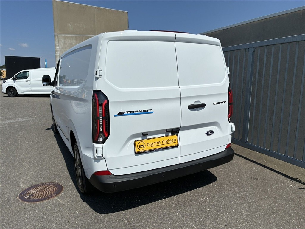 Ford E-Transit Custom Trend billede 4