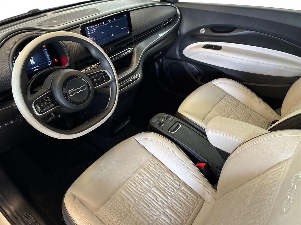 Fiat 500e La Prima billede 10