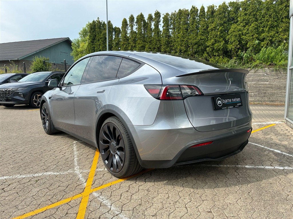 Tesla Model Y Performance billede 2