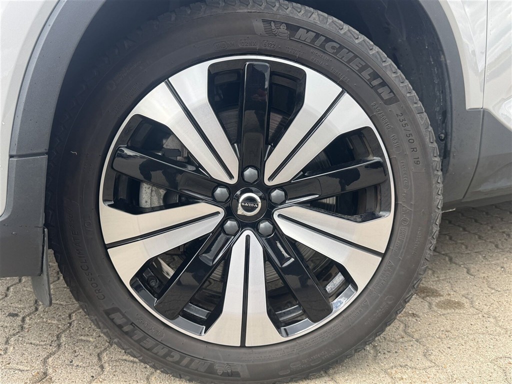 Volvo XC40 Plus billede 16