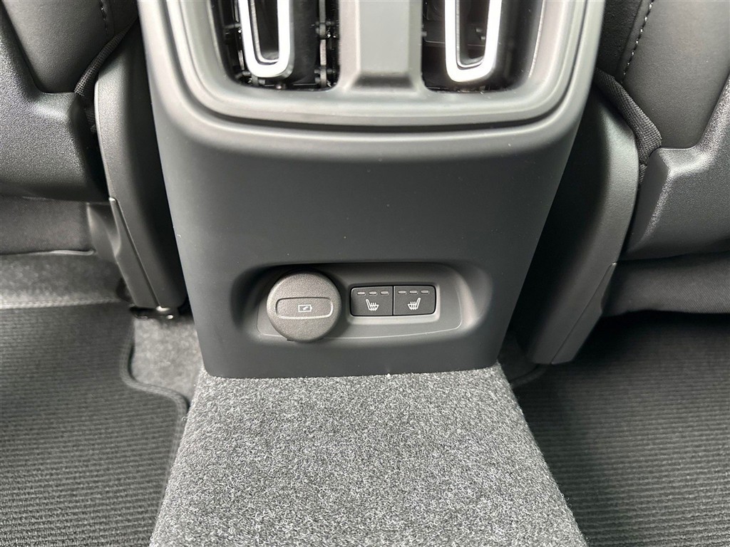 Volvo EX40 Black Edition billede 22