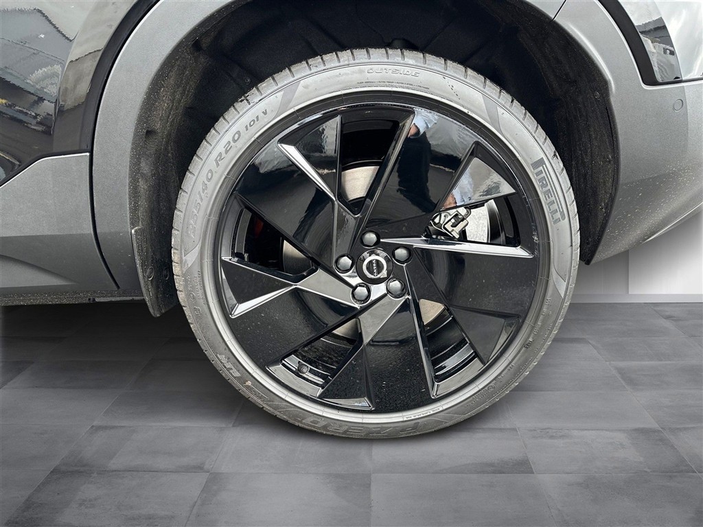 Volvo EX40 Black Edition billede 8