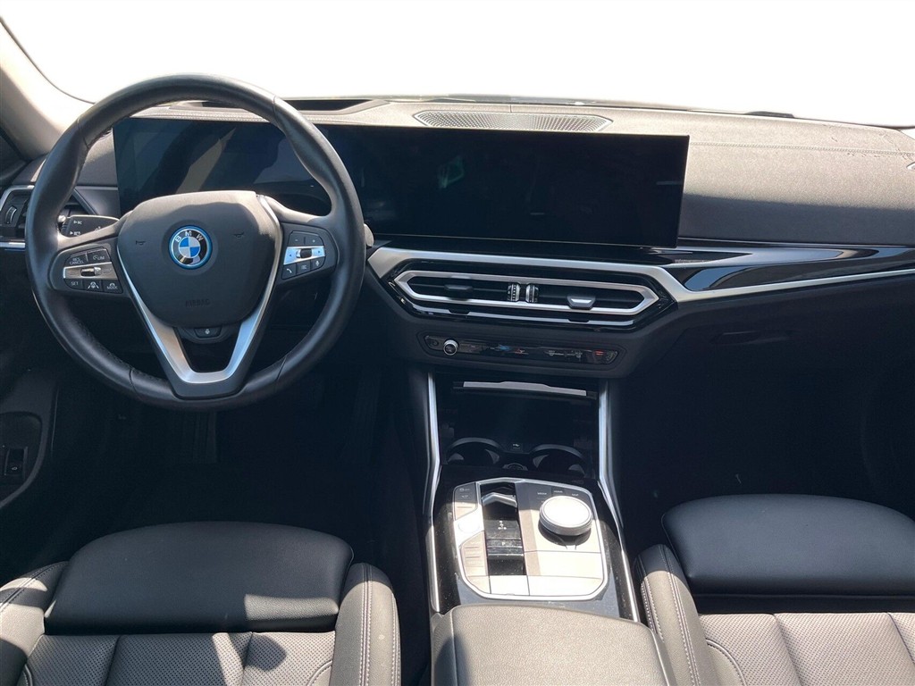 BMW i4 Charged Plus billede 4