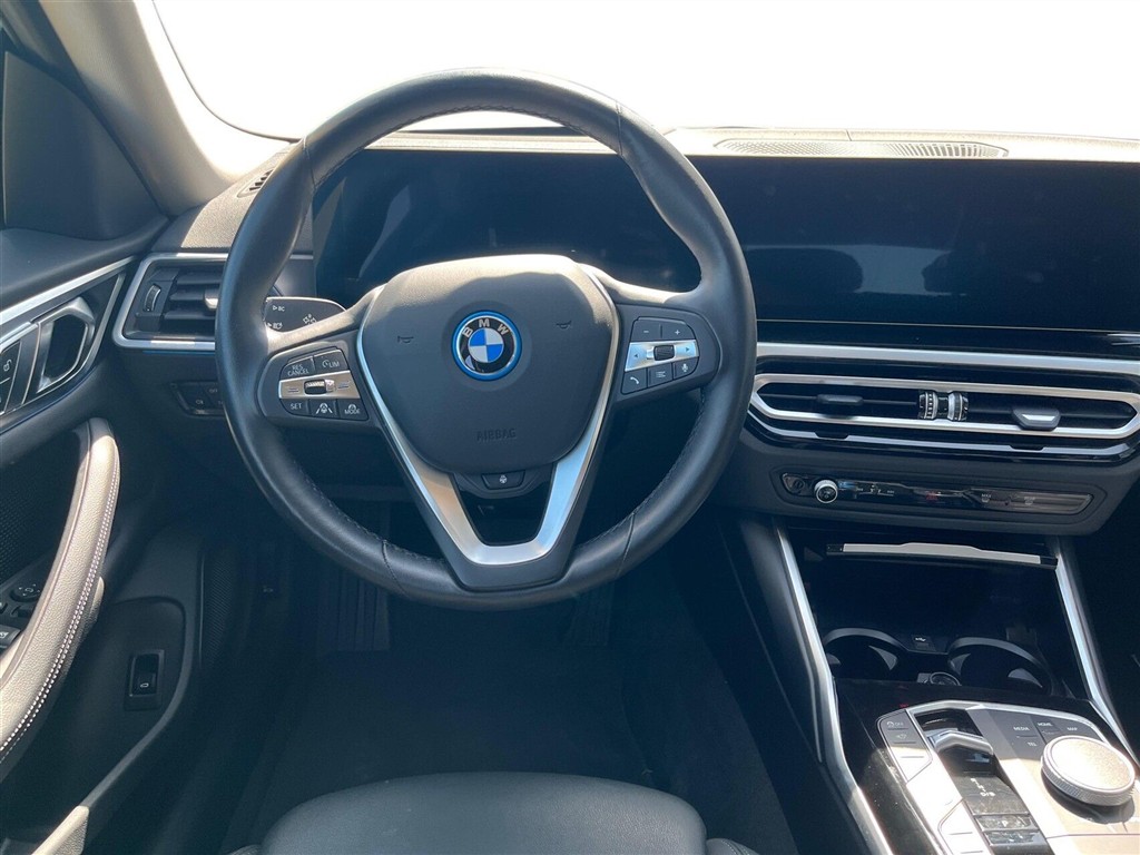 BMW i4 Charged Plus billede 9