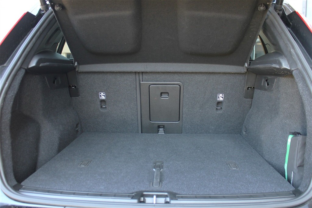 Volvo XC40 Plus billede 18