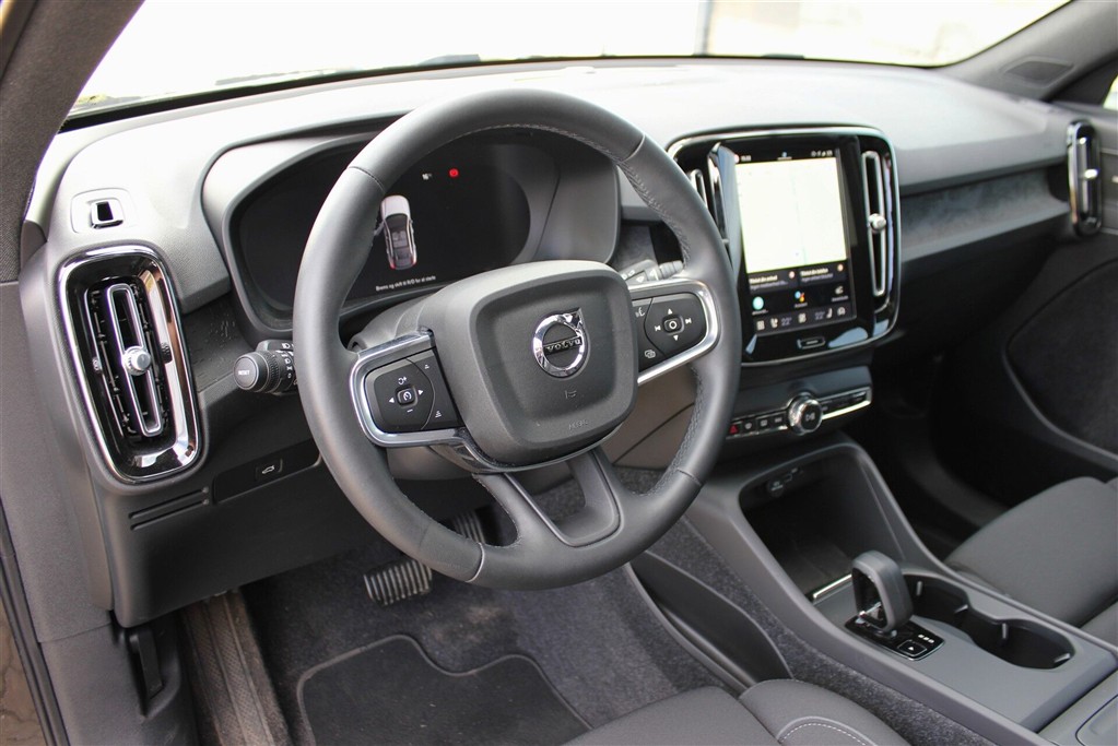 Volvo EC40 Black Edition billede 6