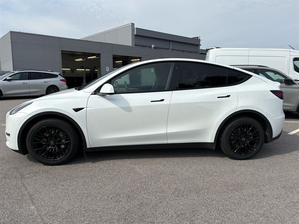 Tesla Model Y Long Range billede 2