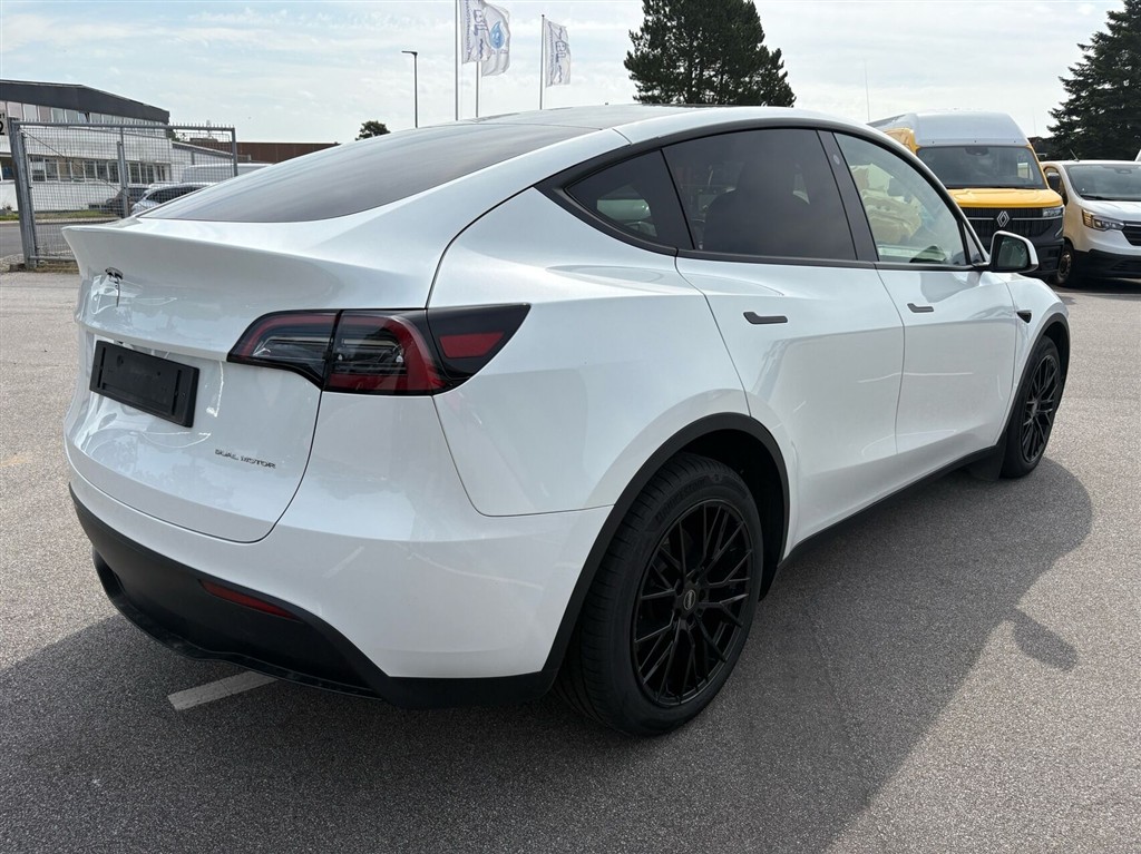 Tesla Model Y Long Range billede 4