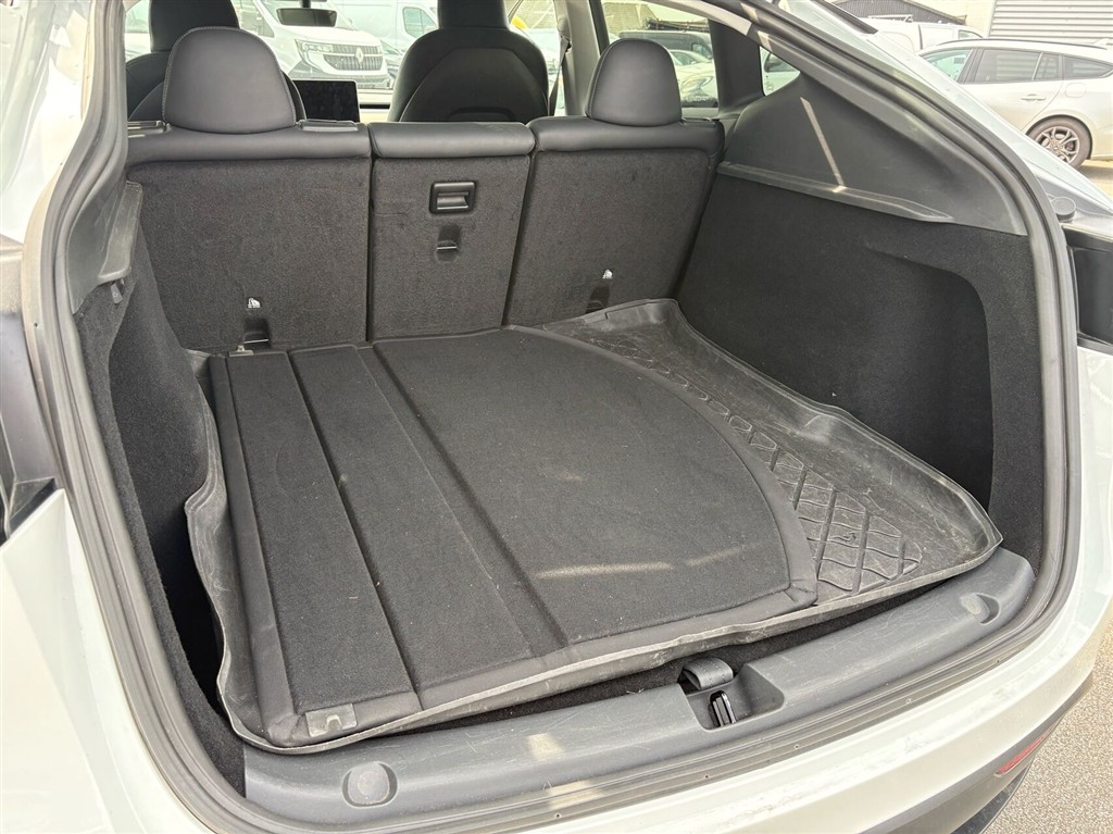 Tesla Model Y Long Range billede 5