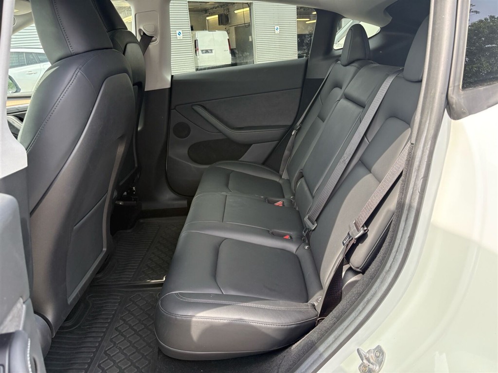 Tesla Model Y Long Range billede 7